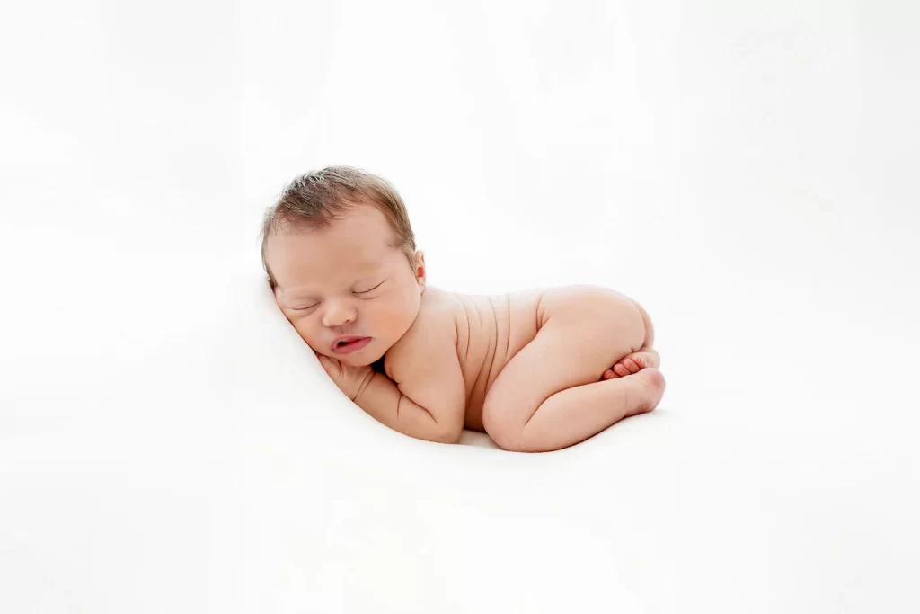 Plymouth newborn photographer Caryn Scanlan