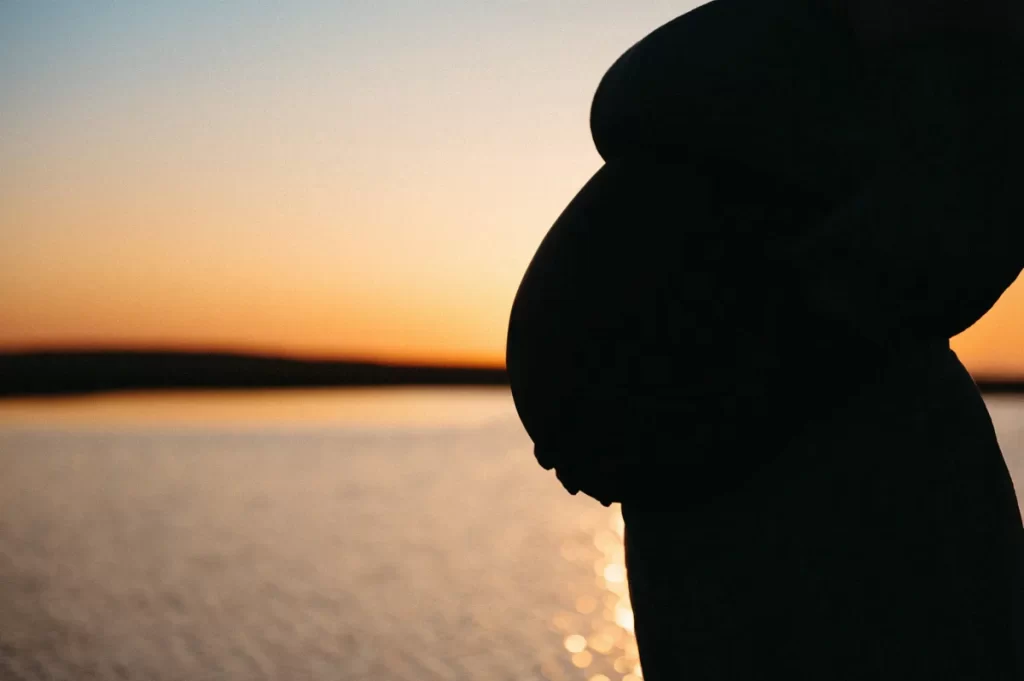 caryn scanlan cape cod maternity photographer therrien19