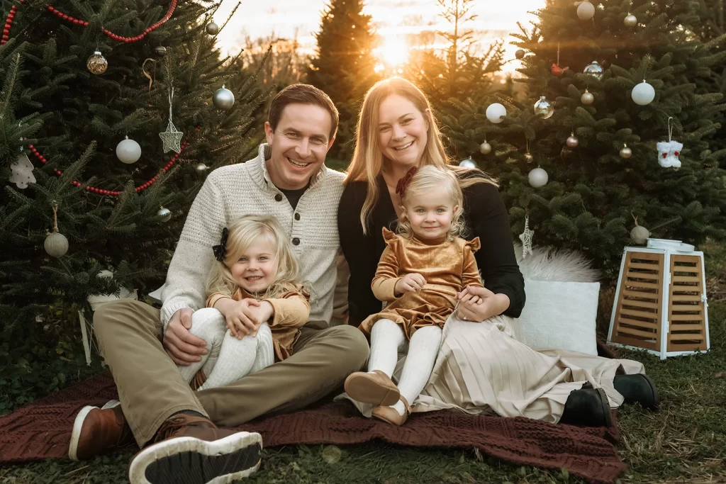 2025 Christmas Mini Session at the Tree Farm