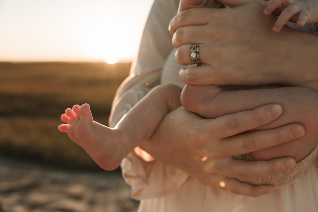 Brewster MA Newborn Beach Session | Brianna, Tyler & Baby Graham 41 carynscanlan gilmannewborn25 56